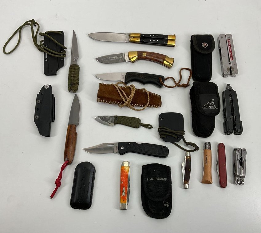 Knives And Multi Tools Assorted (14)
