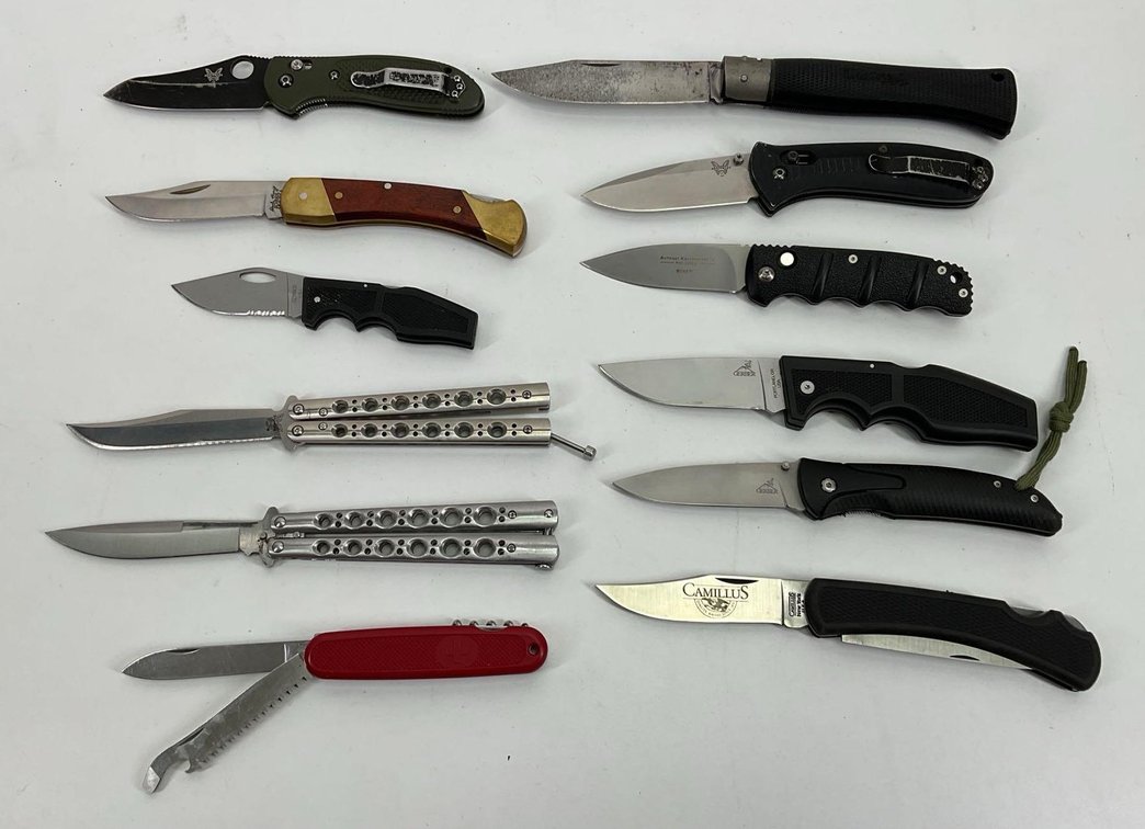 Folding Knives Assorted (12)