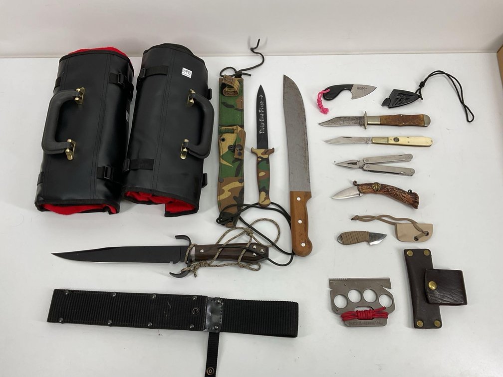 Knives Assorted (11)