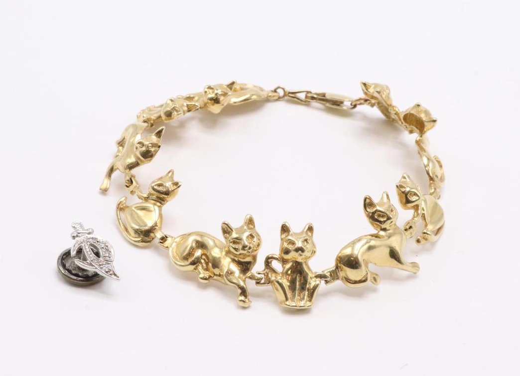 14k YG Cat Bracelet