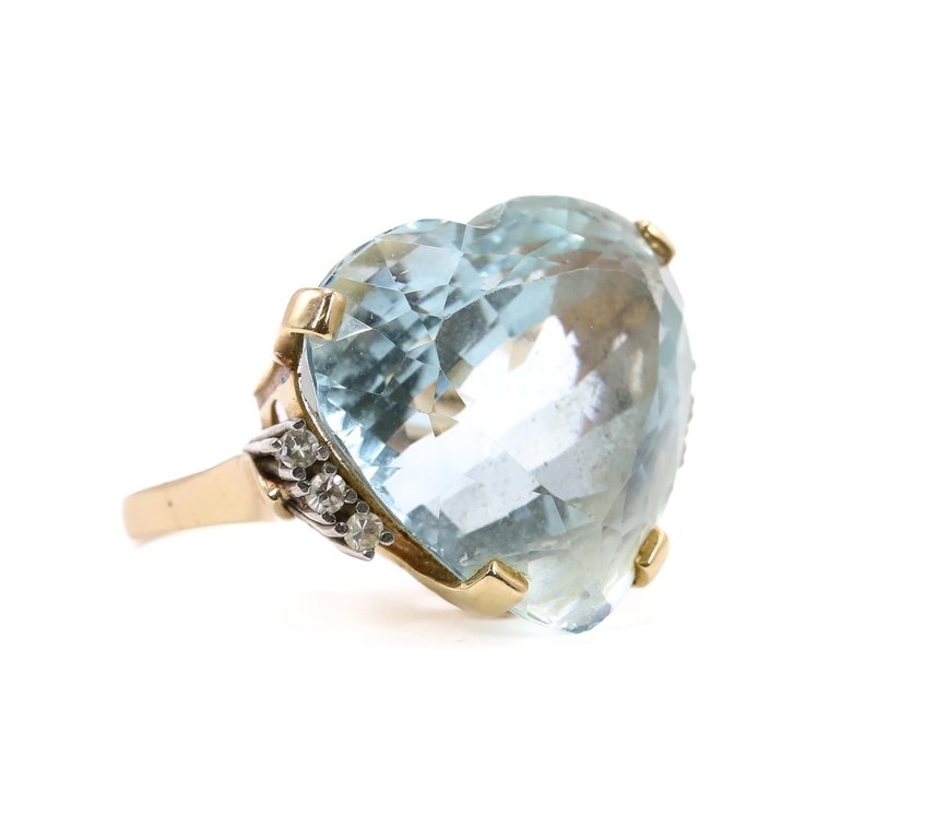 18k YG Aquamarine and Diamond RIng, 35 Carat