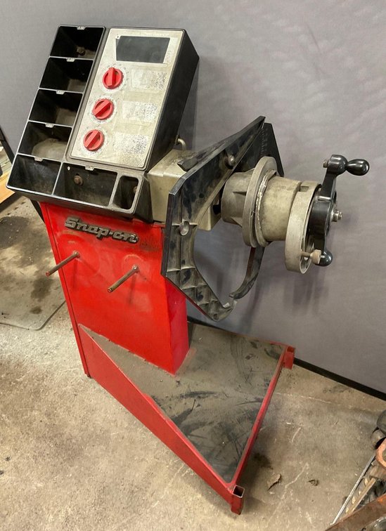 Snap-On Wheel Balancer