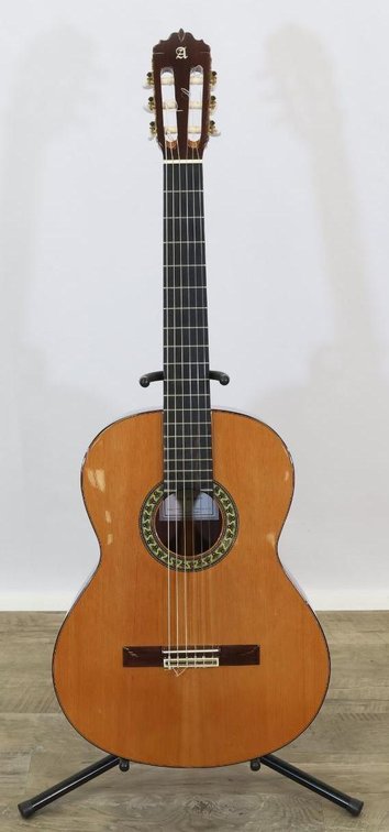 Jose Romero Classical Guitar