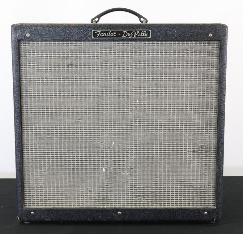 Fender DeVille Amplifier