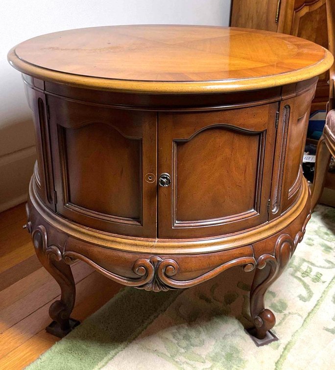 Round Accent Table