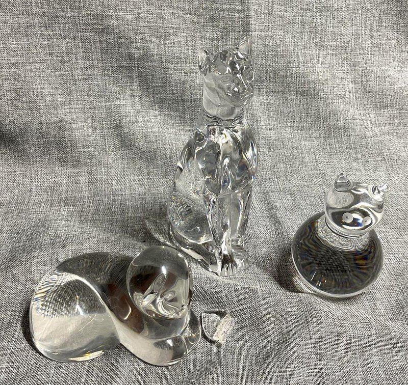 Baccarat and Steuben Cats