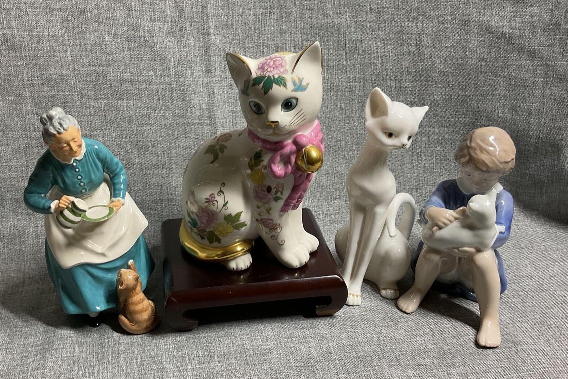 Porcelain Cat Figures