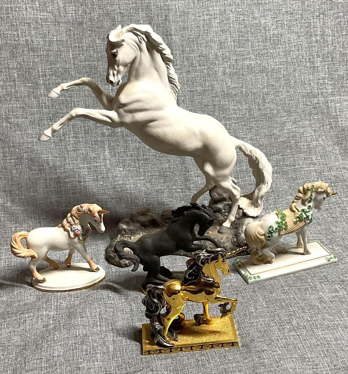 Horse and Unicorn Figures