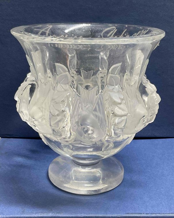 Lalique Crystal Dampierre Vase