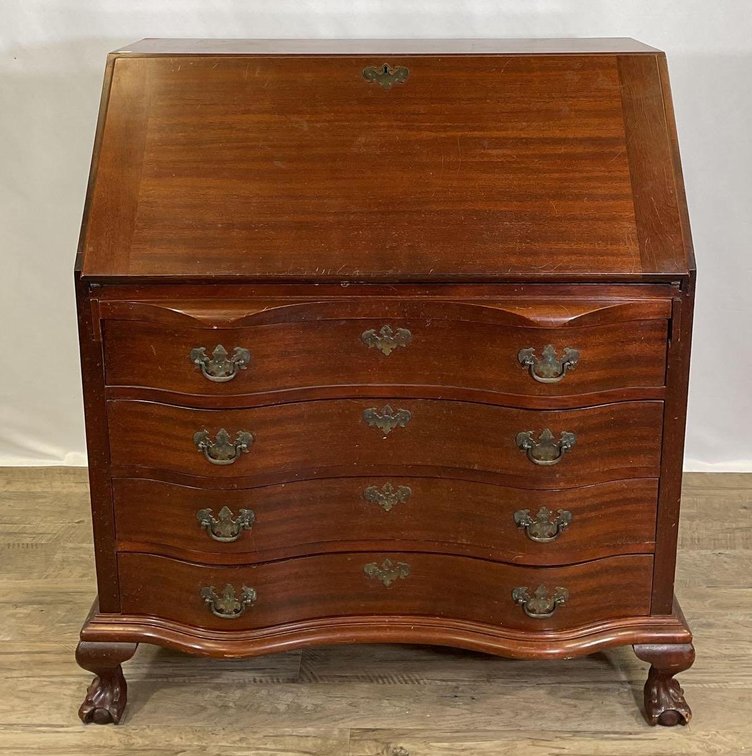 Maddox Colonial Reproductions Slant Front Desk