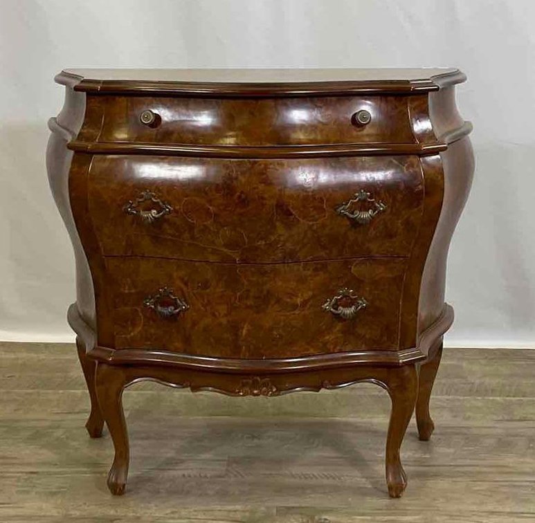 Italian Commode