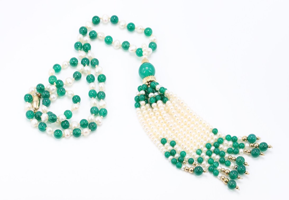 18KYG Green Chalcedony and Pearl Necklace