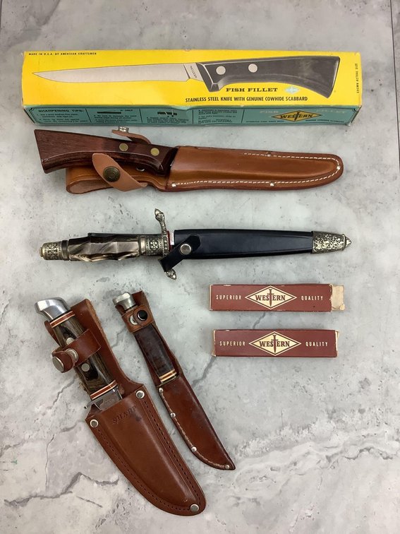 Knives (6) Assorted
