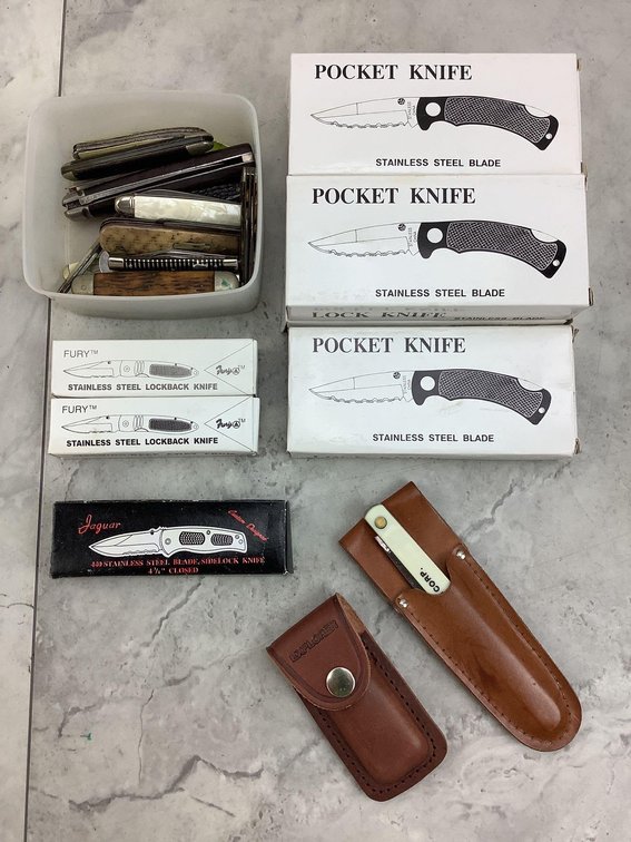 Folding Knives Assorted (25)