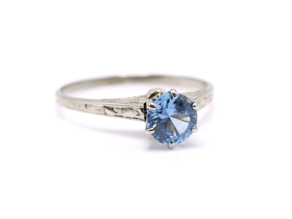 18k WG Topaz RIng