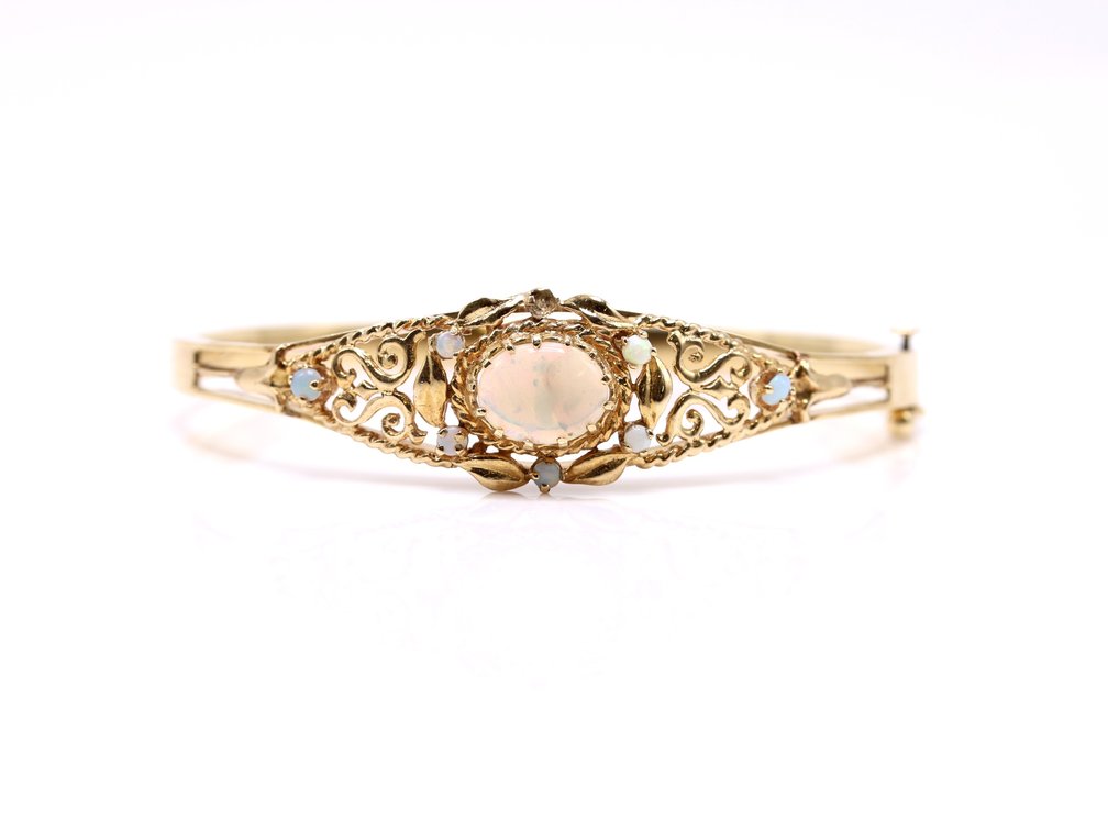 14k YG Opal Bracelet
