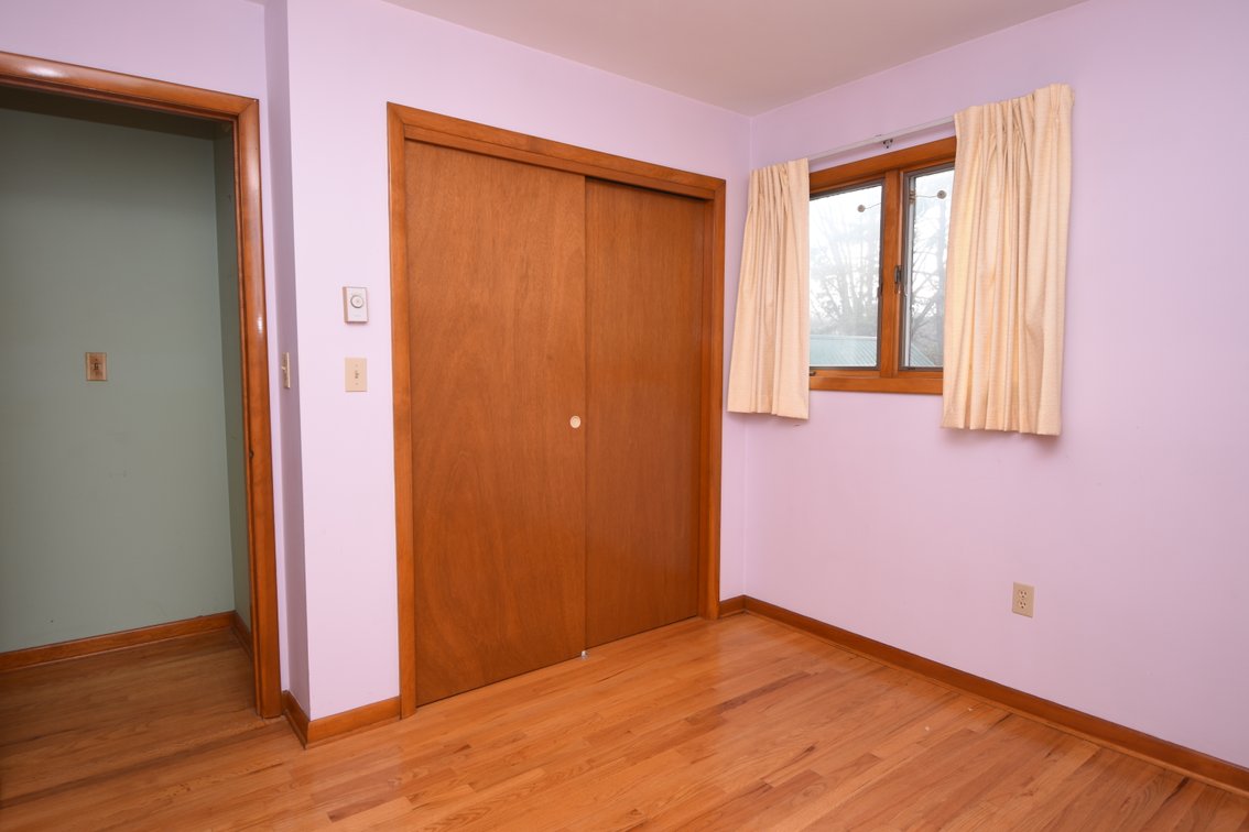 Image for Sold! Real Estate For Auction | 3288 Slifer Valley Rd, Riegelsville, PA 18077 | January 8, 2026 at 4:00 PM