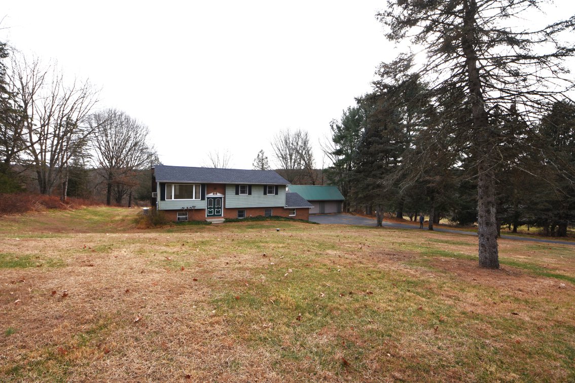 Image for Sold! Real Estate For Auction | 3288 Slifer Valley Rd, Riegelsville, PA 18077 | January 8, 2026 at 4:00 PM