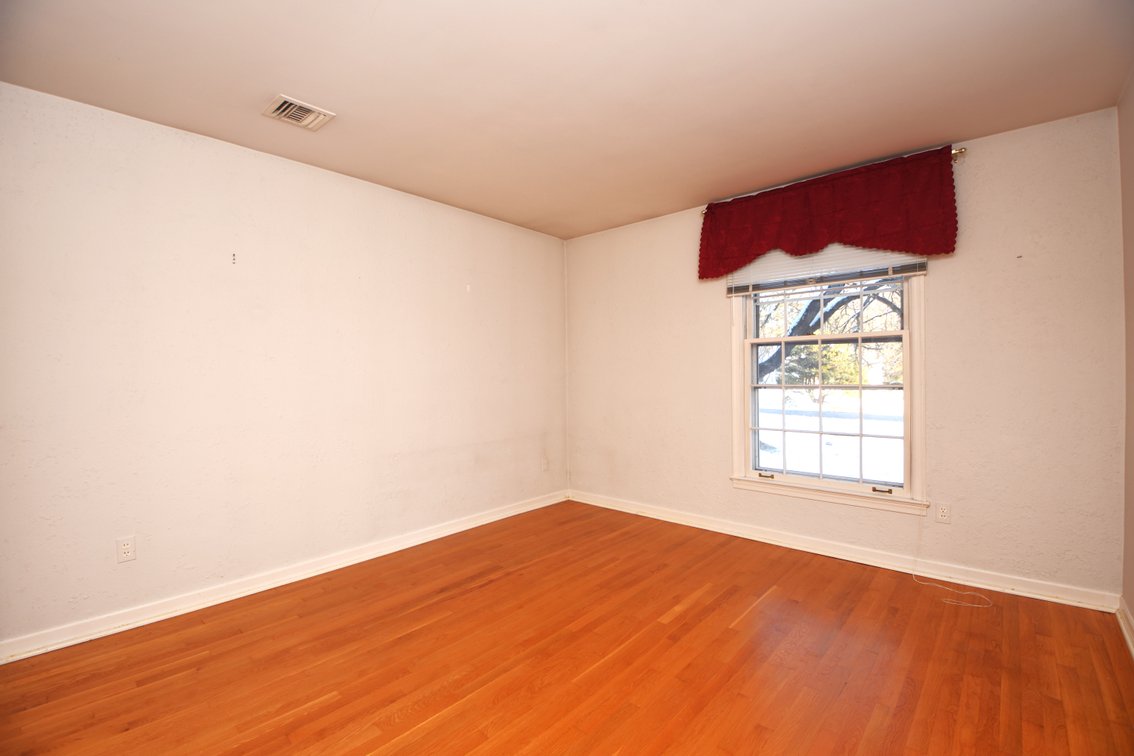 Image for Sold! Real Estate For Auction | 1850 Briarcliff Terrace, Allentown, PA 18103 | March 26, 2026 at 4:00 PM