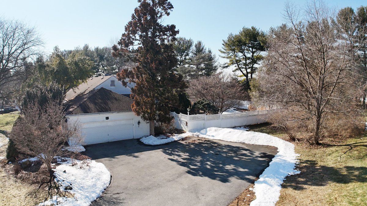 Image for Sold! Real Estate For Auction | 1850 Briarcliff Terrace, Allentown, PA 18103 | March 26, 2026 at 4:00 PM