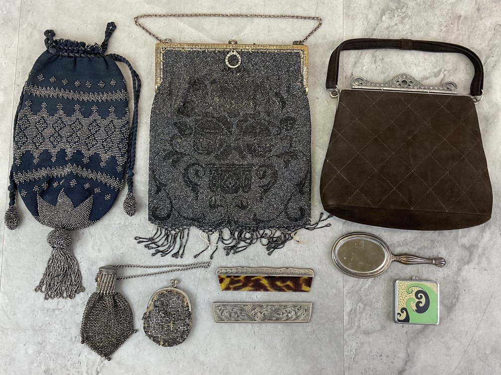 Antique Handbags & Vanity Accessories