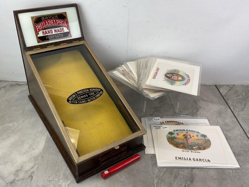 Bayuk Cigar Humidor Dispenser & Cigar Labels