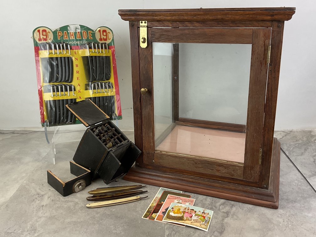 Countertop Display Case, Shaving Accessories & Ephemera
