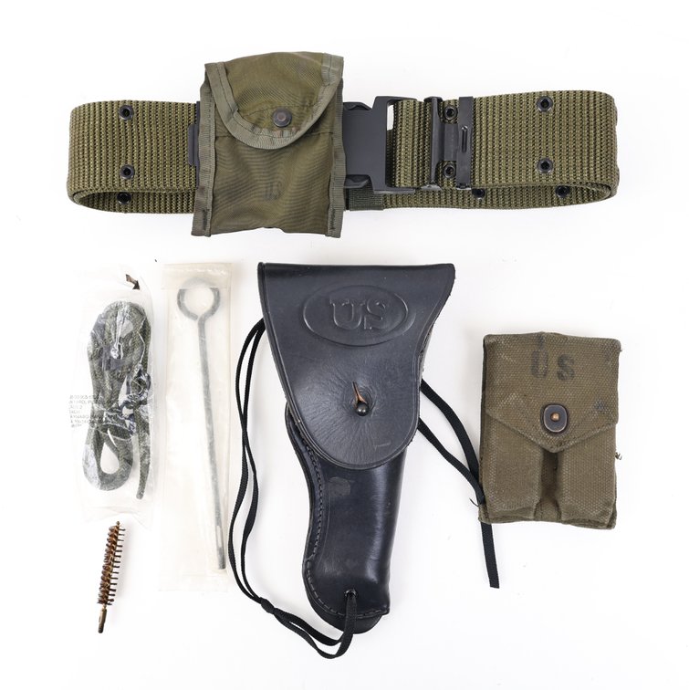 US Pistol Holster Rig, Magazines, And More