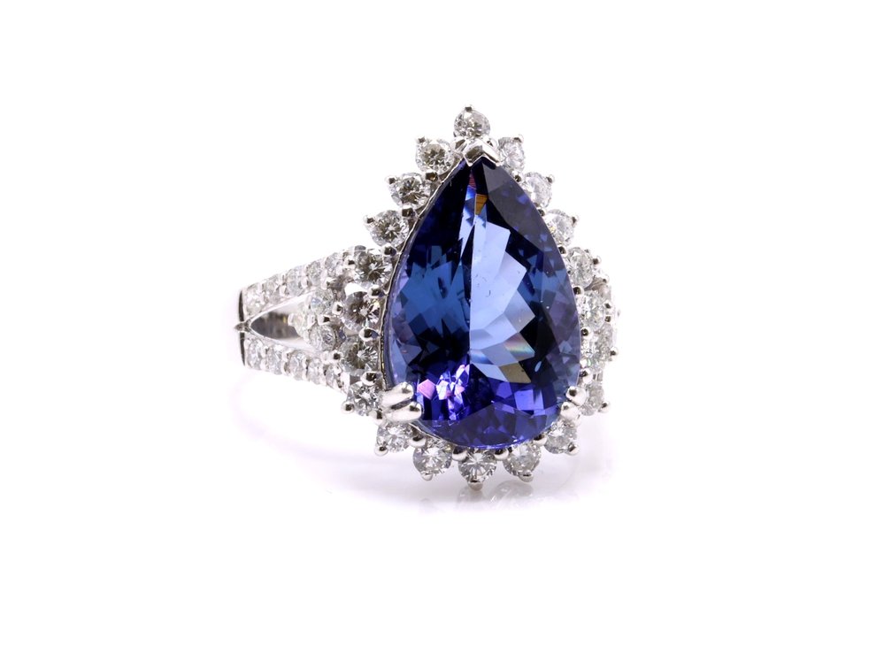 Platinum Tanzanite Diamond Ring
