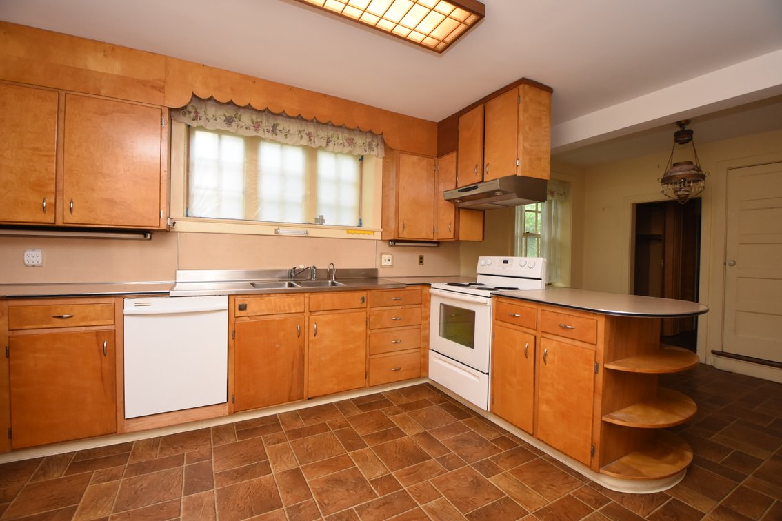 Image for Sold! Real Estate For Auction | 105 E. Logan Street, Norristown, PA 19401 | May 19, 2026 at 4:00 PM