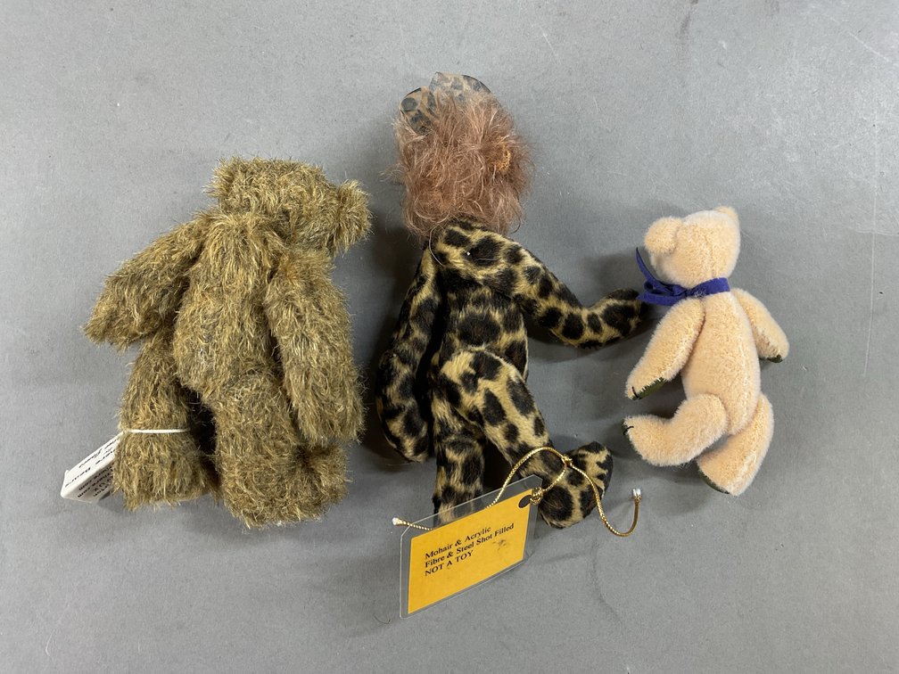 Image for LOT OF ANIMALS.