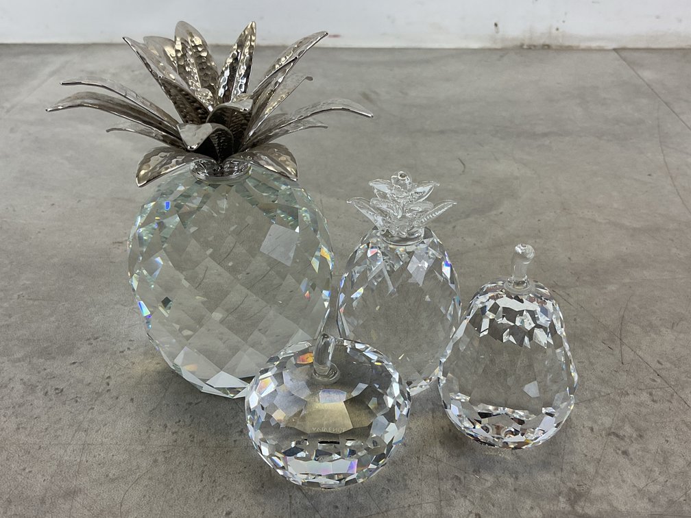 Swarovski & Crystal Figures