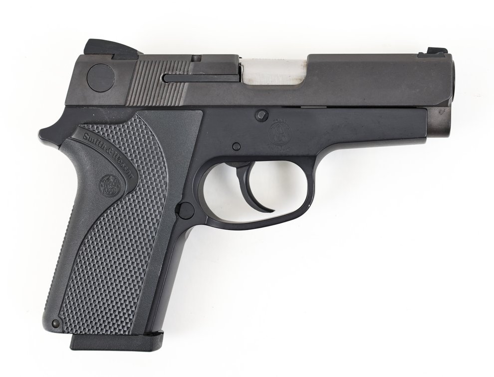 Smith & Wesson Model 908 Semi Automatic Pistol