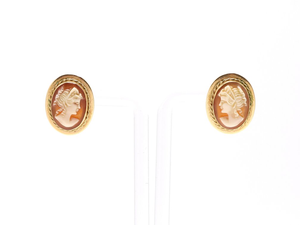 14k YG Cameo Earrings
