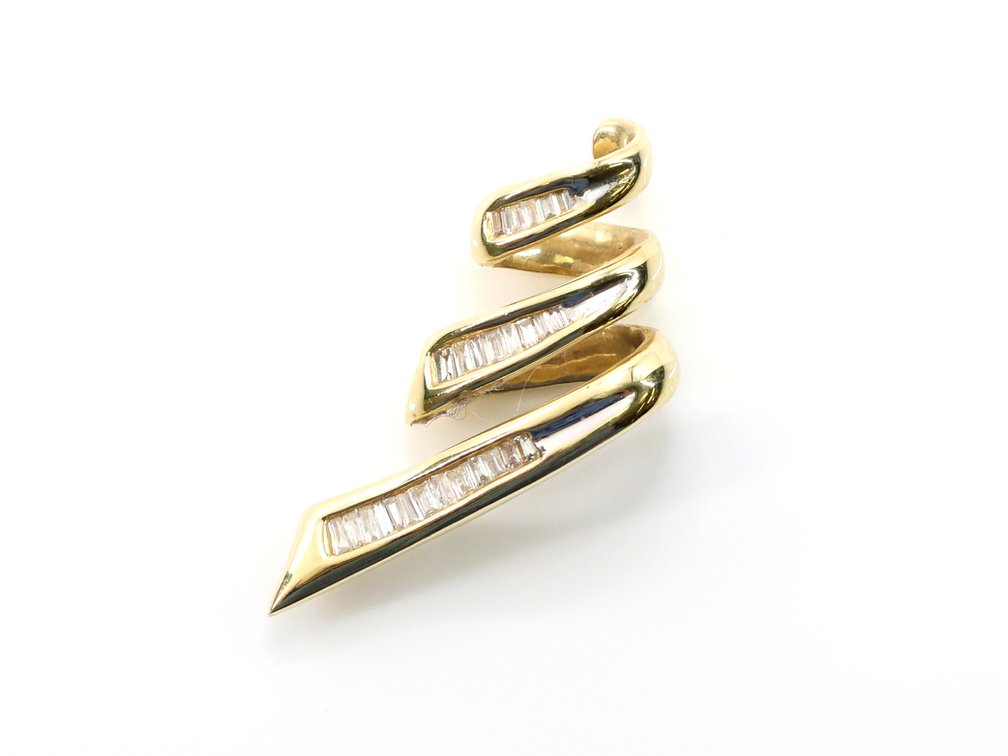 14k YG Diamond Pendant