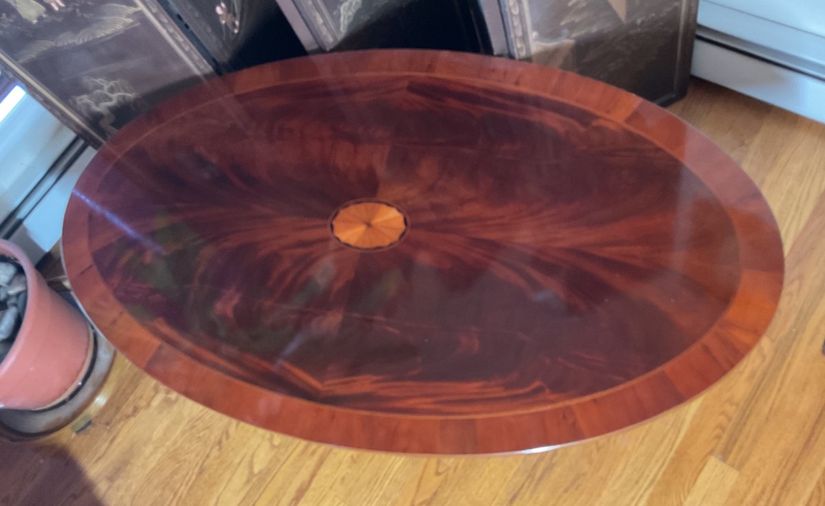 Hekman Mahogany Oval Coffee Table
