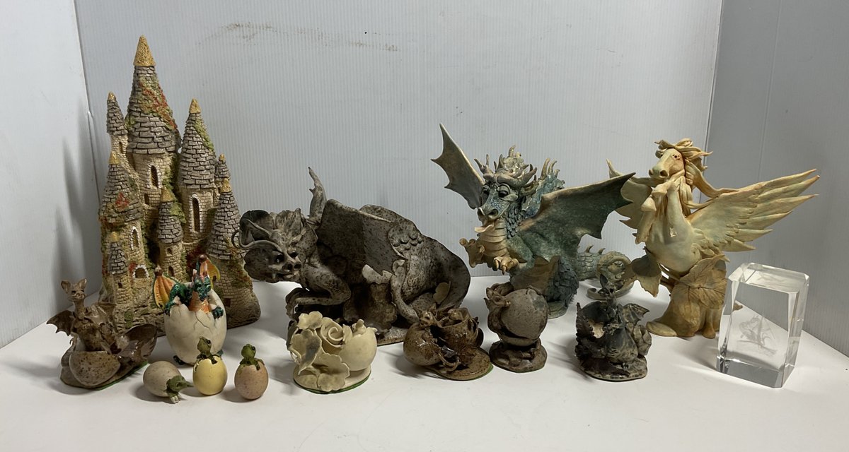 David Winter Castle and Fantasy Figurine Collection