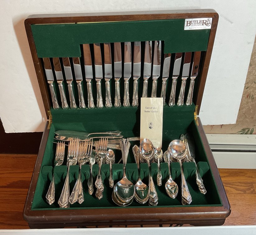 Butler Cutlery Silverplate Flatware Set