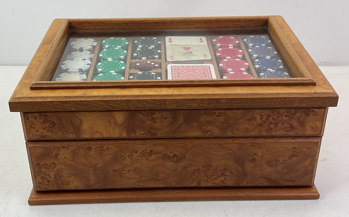 Burlwood Poker Set