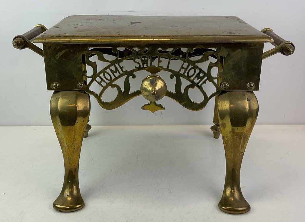Footman's Fireplace Trivet