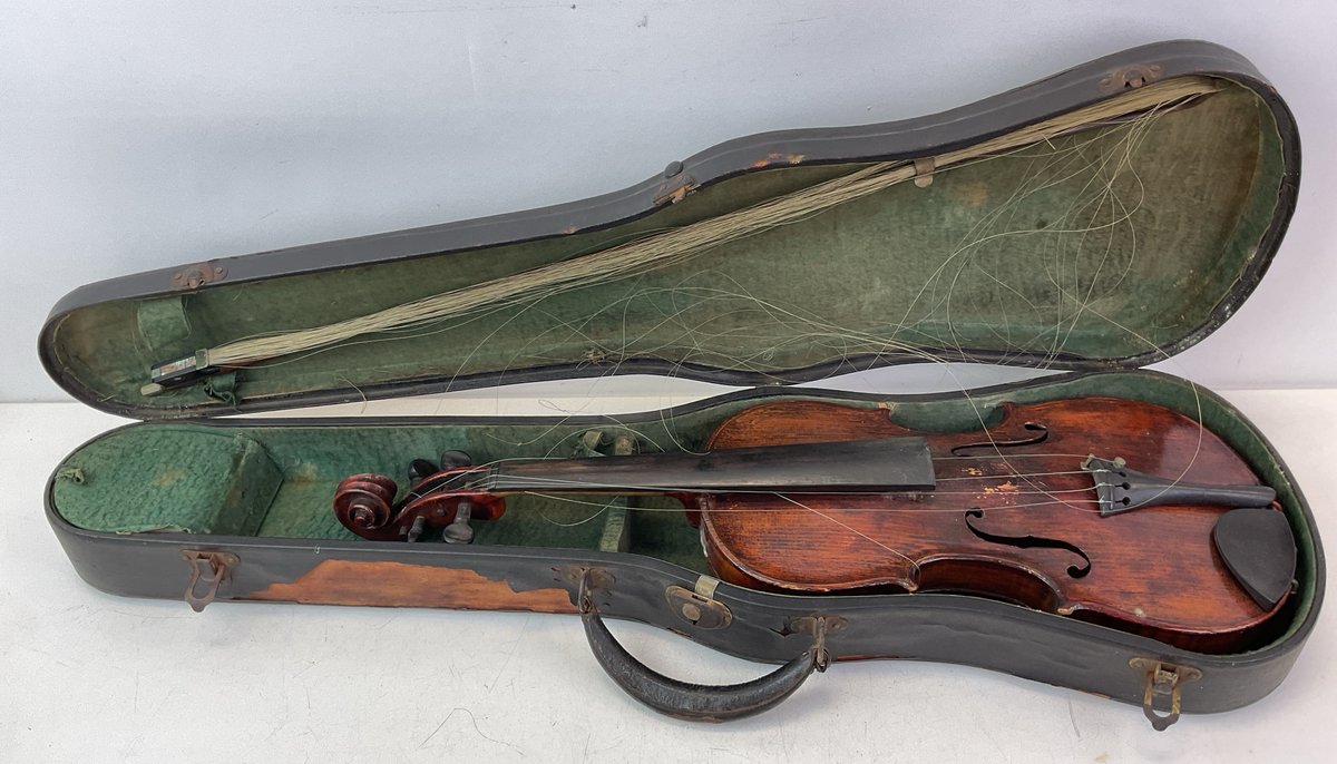 Nicolaus Amatus Violin with Bow and Case