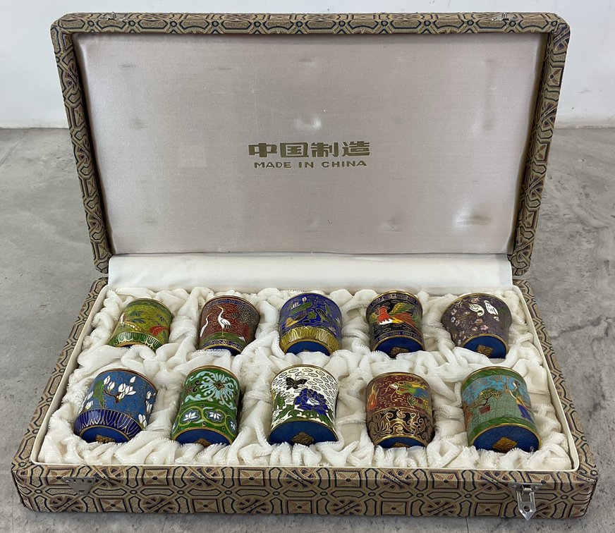Chinese Cloisonne Lidded Boxes in Fitted Case