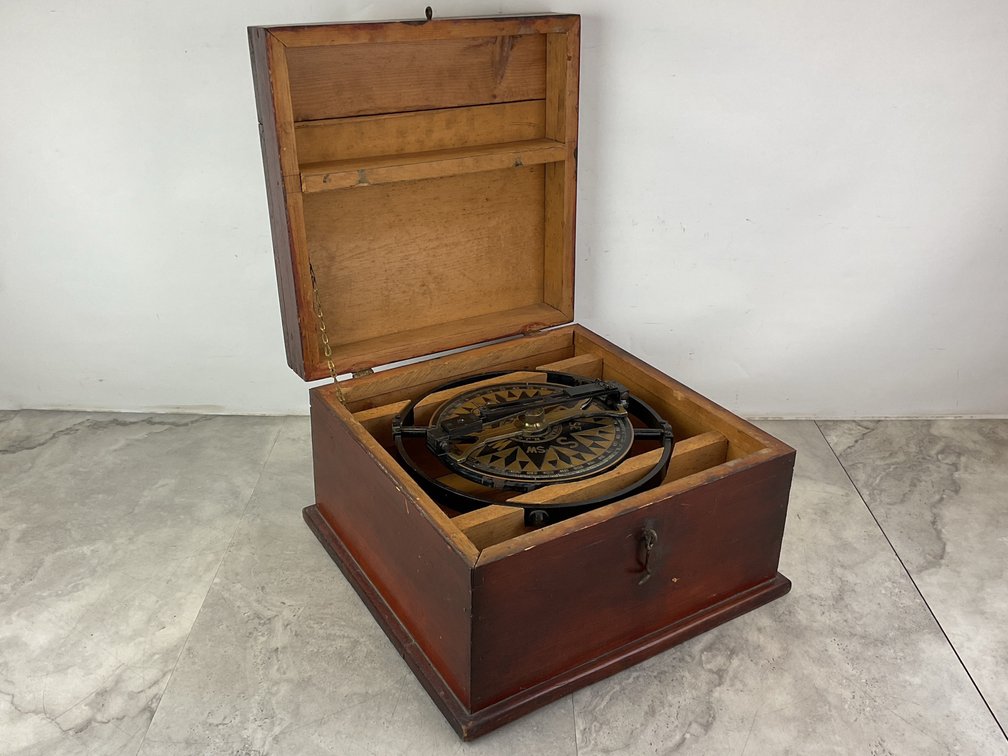 Wm. B. Kerr Co. Compass