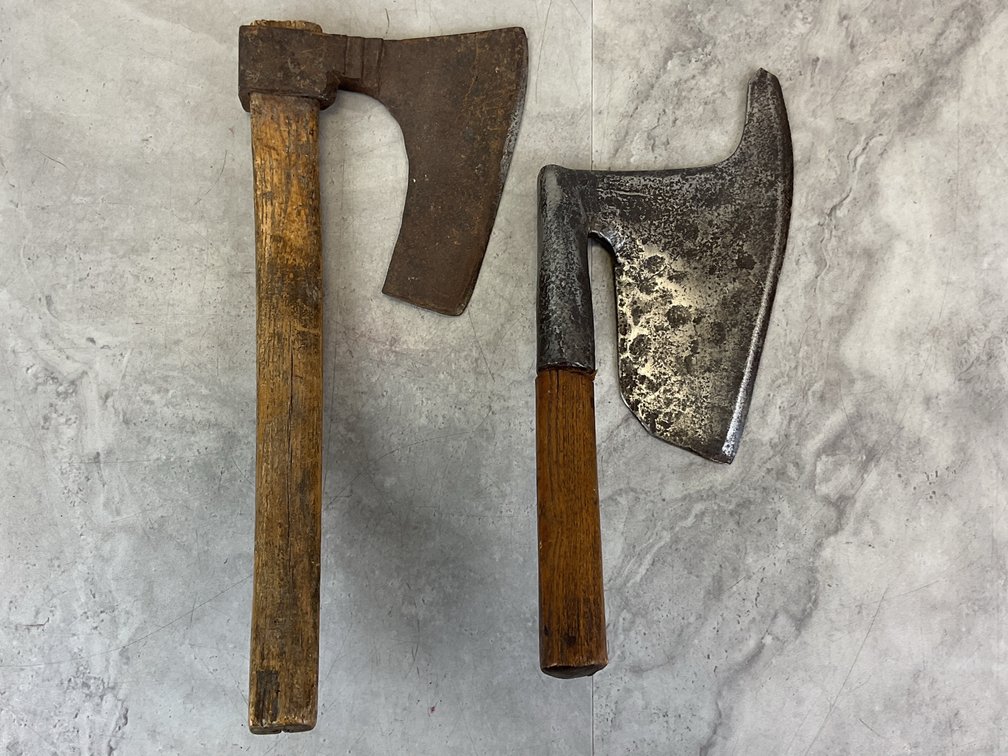 Goosewing Axes