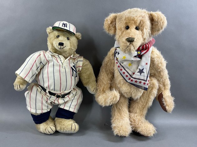 Image for LOT OF BEARS.