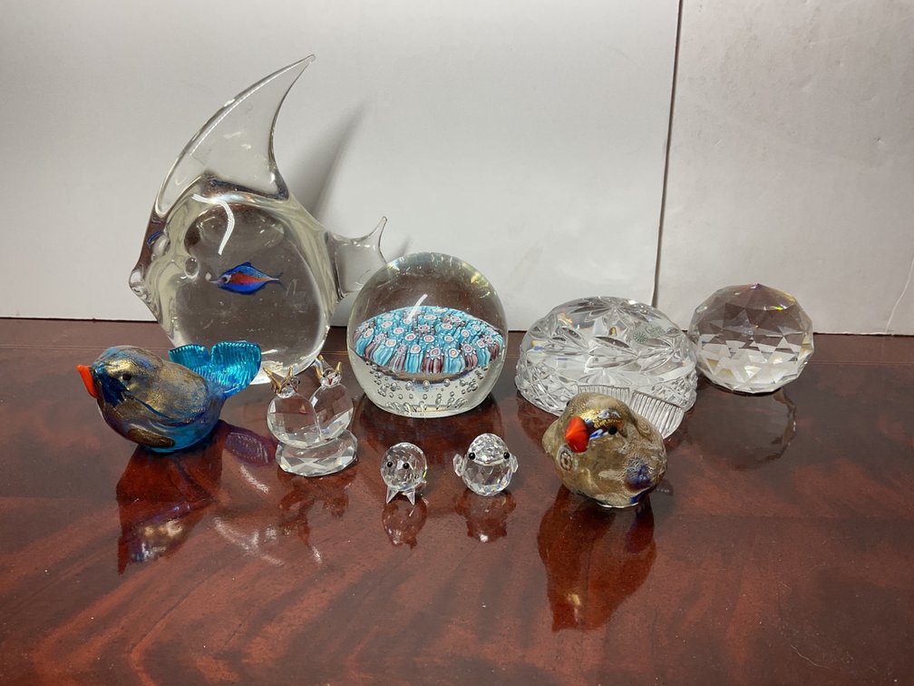 Art Glass & Crystal Collectibles