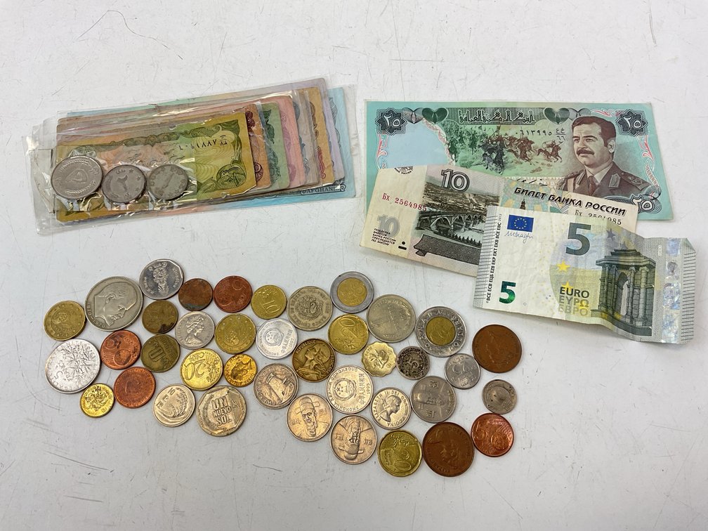 World Coins and Banknotes