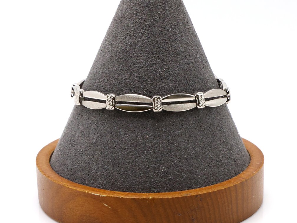 14k WG Bracelet