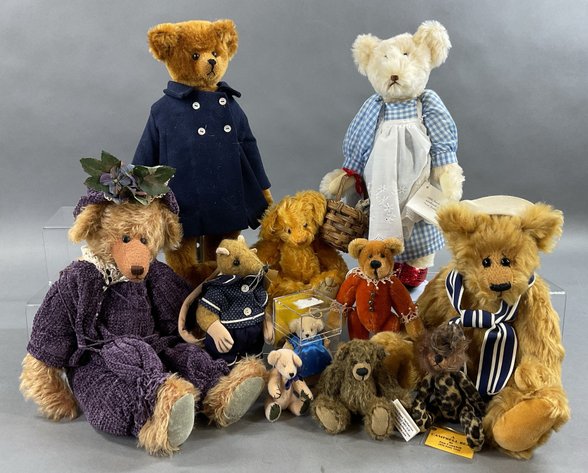 Image for LOT OF ANIMALS.