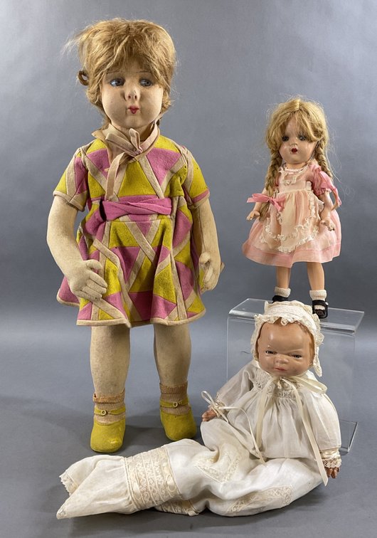 Image for LOT OF DOLLS.